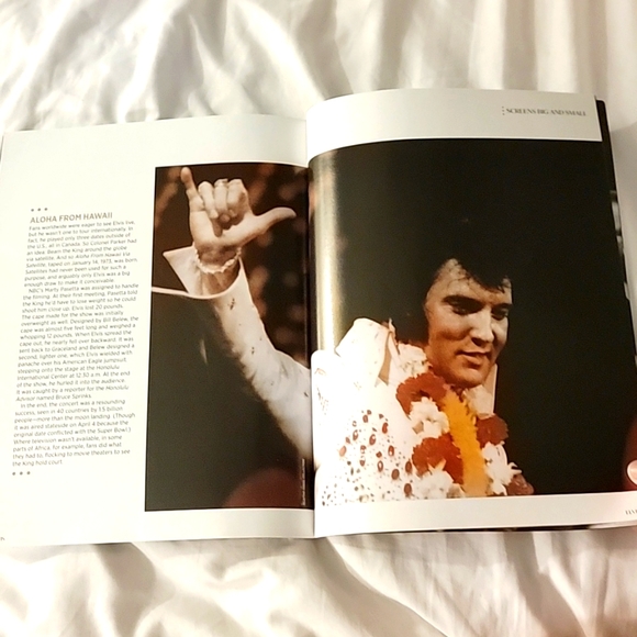 Special NewsweekEdition. ELVIS. His Life in Photos. 80 Years of the King of Rock - Picture 9 of 11